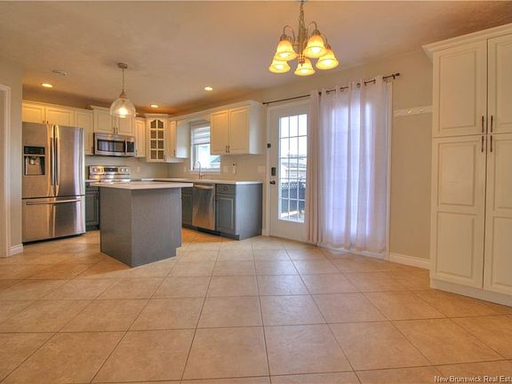 4th image of 321 Rennick Rd