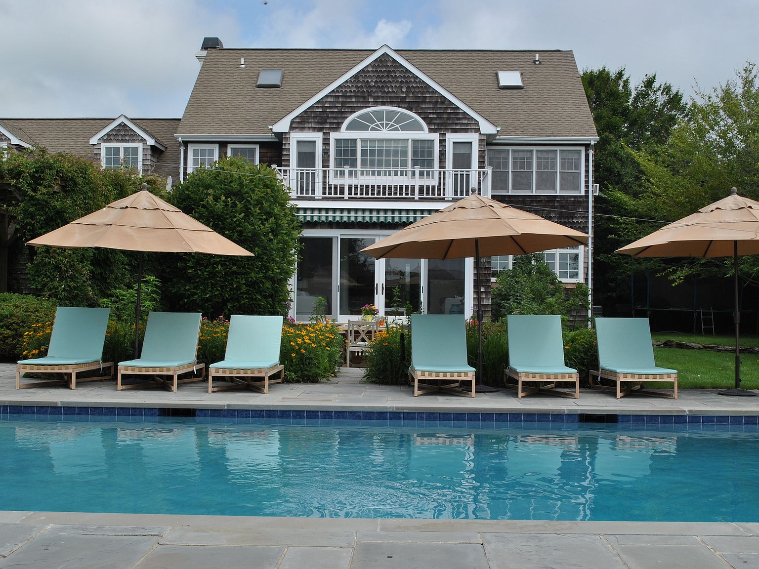 32 Meadow Ct, Bridgehampton, NY 11932 Zillow