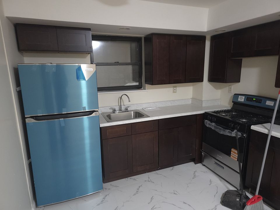 1st image of 1792 Lacombe Ave Floor 2