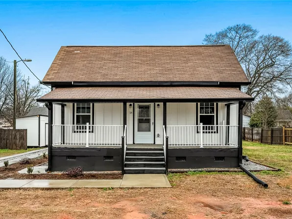 18 Conner St, Pelzer, SC 29669