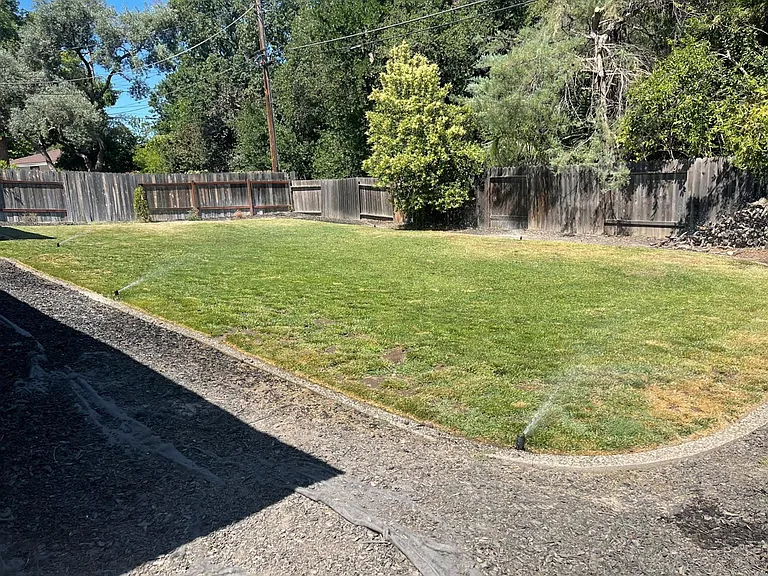 7855 Greenridge Way — Photo 10