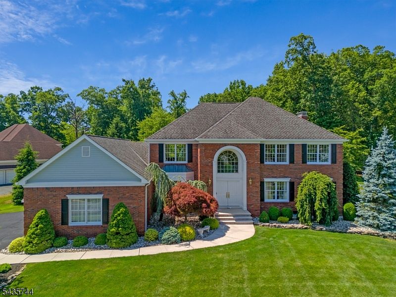 1st image of 1 Mckay Dr