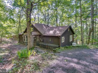 1045 Boy Scout Rd, Hedgesville, WV 25427
