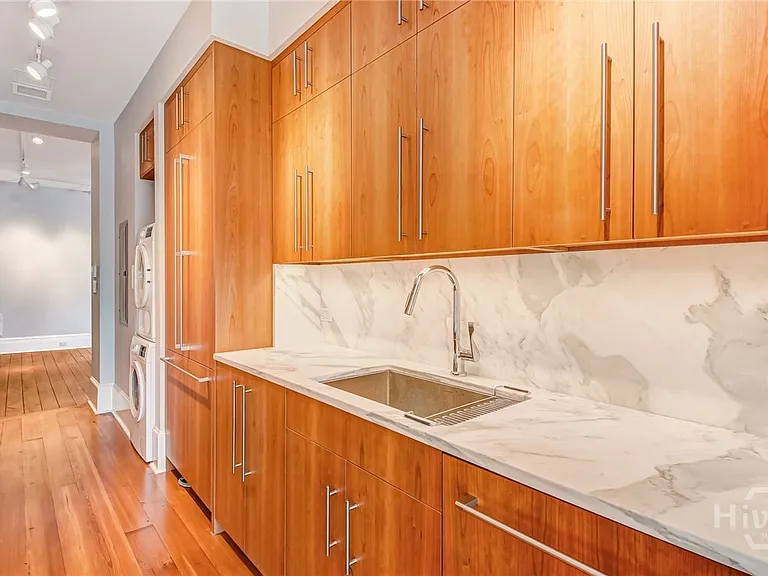 31 E Jones St #3 — Photo 10