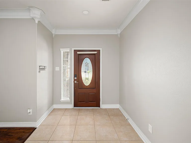 7414 Sabinal Creek Dr — Photo 11