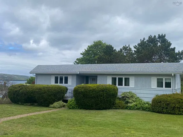 190 3rd Ave, Digby, NS B0V 1A0