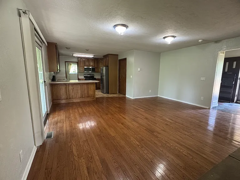2579 Richmar Dr — Photo 8