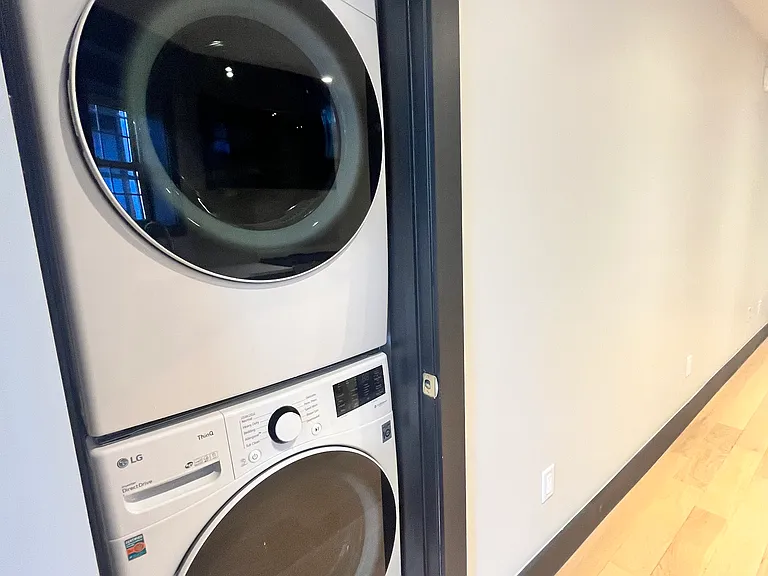 41 Van Wagenen Ave #3L — Photo 8
