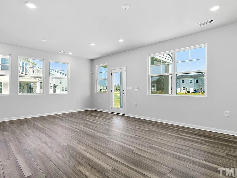 2421 Chert Ln — Photo 25