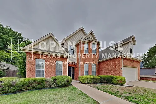 2407 Elliott Ave Photo 1