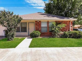 136 Stewart Bend Ct #A, Azle, TX 76020