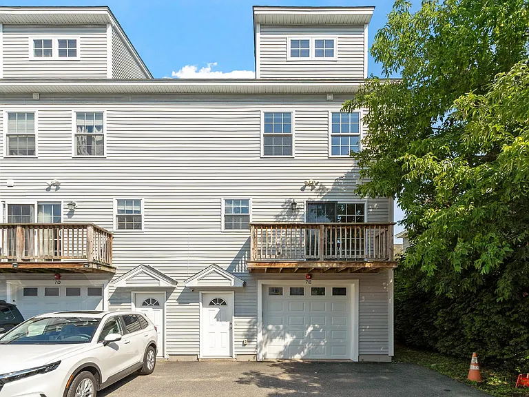 7 Butler Ave #5 — Photo 28
