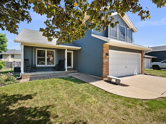 2nd image of 2418 W 60th Pl