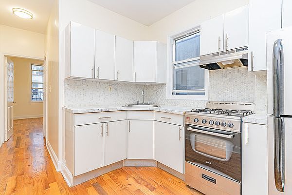 1st image of 420 Bleecker St APT 1L