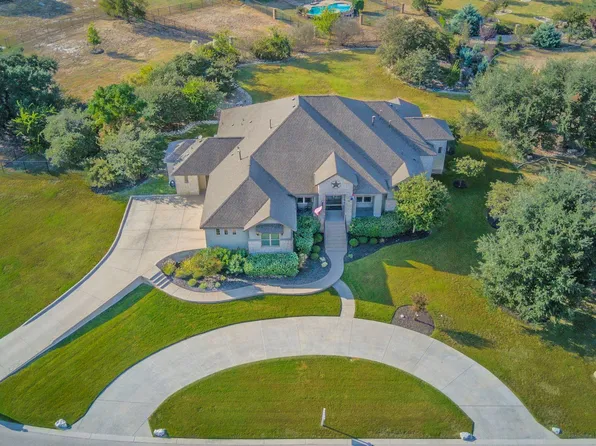 205 Standing Oak Dr, Georgetown, TX 78633