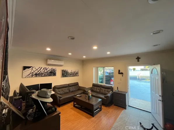 7802 Apperson St, Sunland, CA 91040