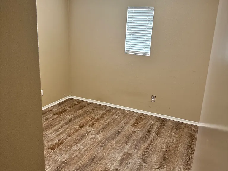 30050 Laurel Creek Dr — Photo 29