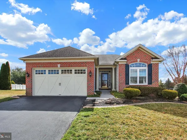 250 Puma Dr, Hanover, PA 17331