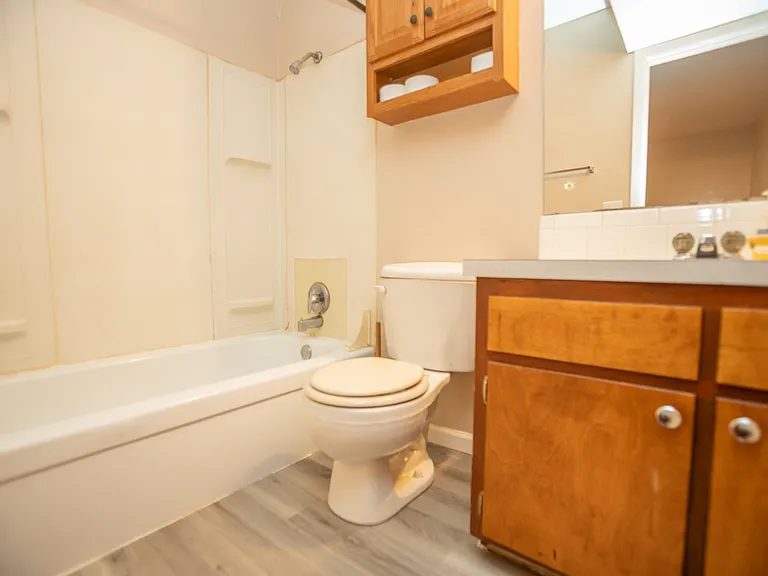 220 W Ashley St #1A — Photo 12