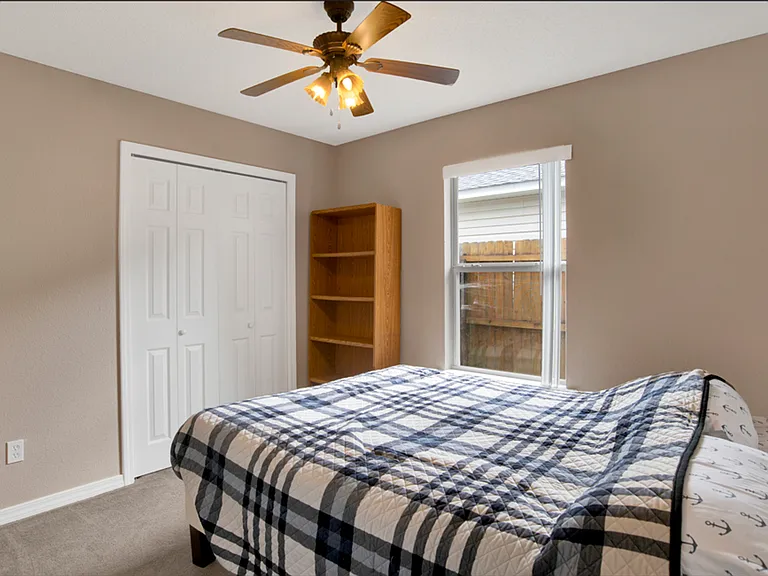 1059 Antigua Cir — Photo 15