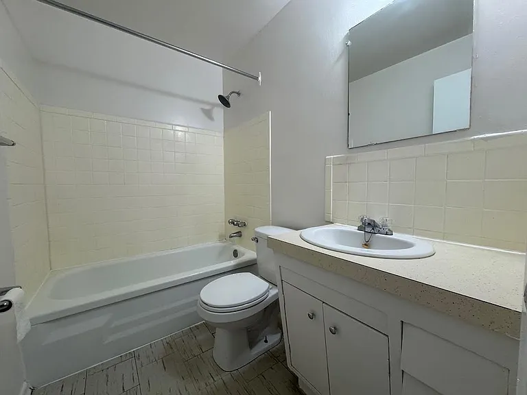 72 Wilfred Ave #406 — Photo 10