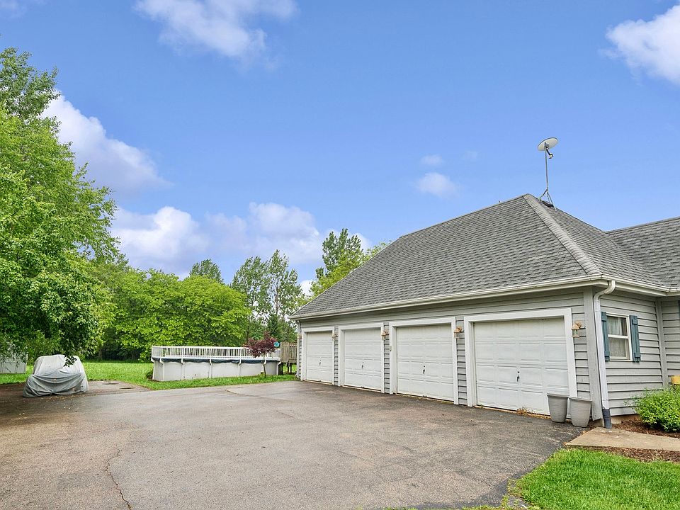 10945 Jani Ln, Marengo, IL 60152 | Zillow