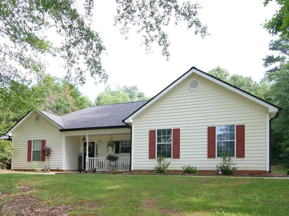 70 Hidden Brook Trl, Newnan, GA 30265