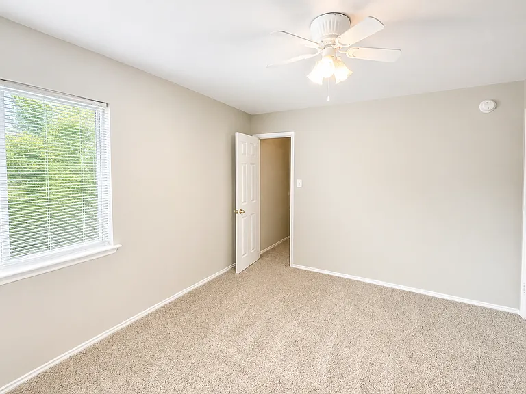 5406 Boot Scootin Ct — Photo 20