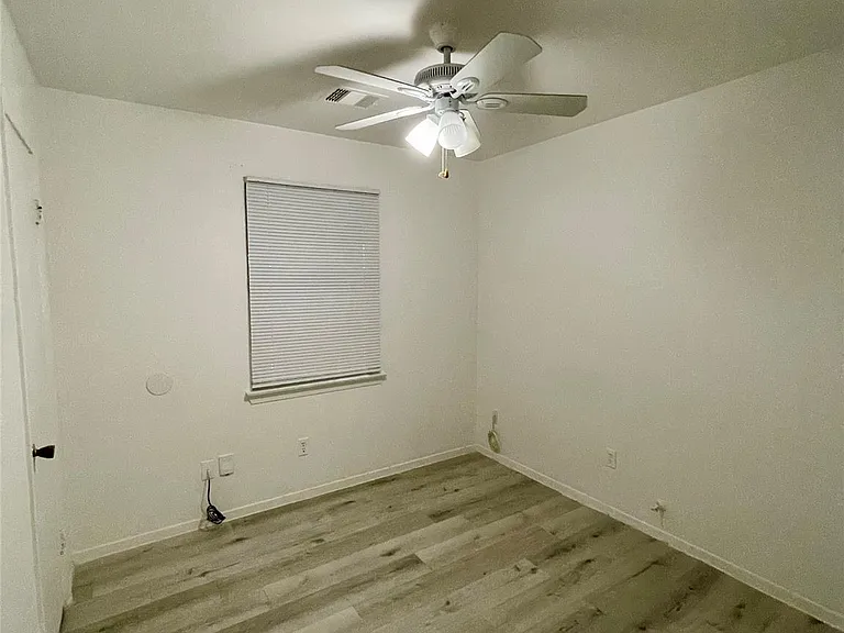 10823 Eddyrock St — Photo 19