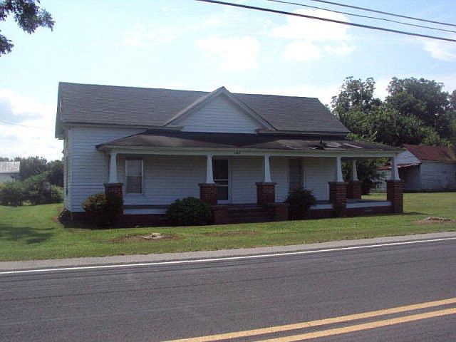 2nd image of 6922 Church Street
