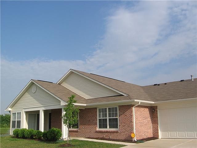 1st image of 10928 Pinellas Park Dr