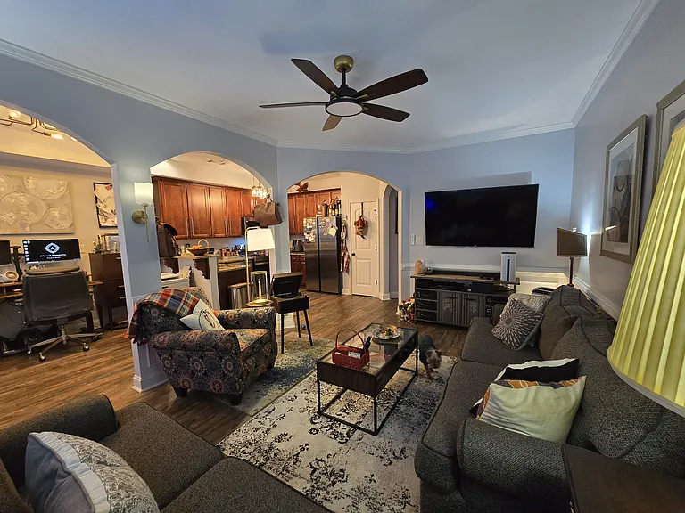 Olde Brownstone Ct — Photo 11