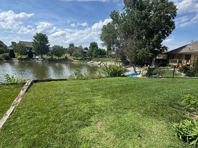 2126 E Country View Dr — Photo 30