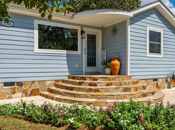 1106 W Saint Louis St, Hot Springs, AR 71913
