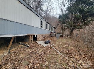 1851 Chambers Mountain Rd, Clyde, NC 28721