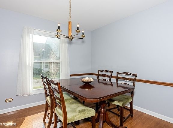 5th image of 2760 College Hill Cir #283