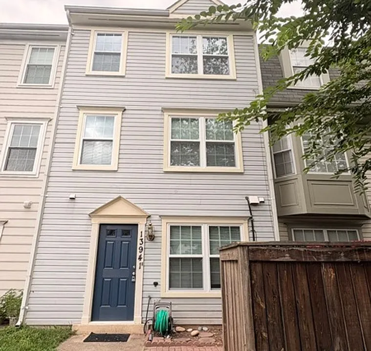 13941 Highstream Pl