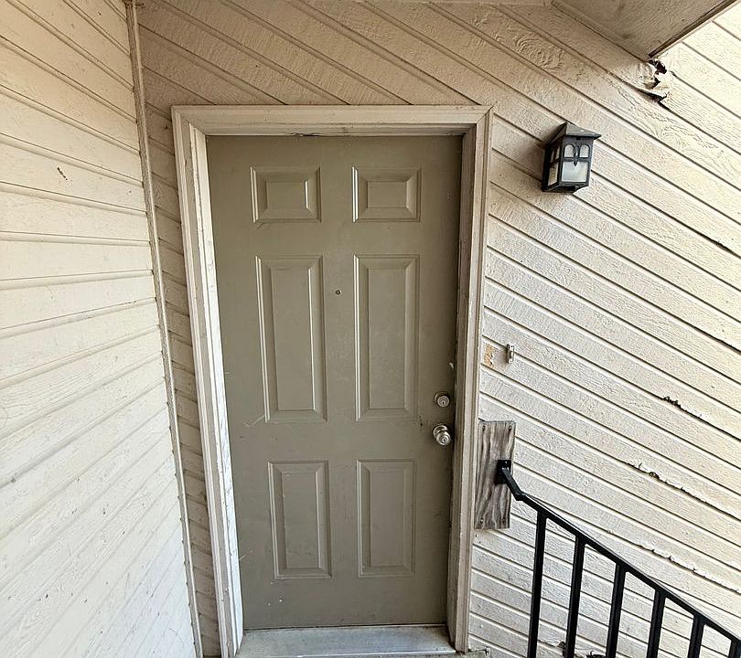 1st image of 802-816 E O St