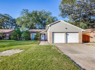 2810 Virginia Colony Dr, Webster, TX 77598