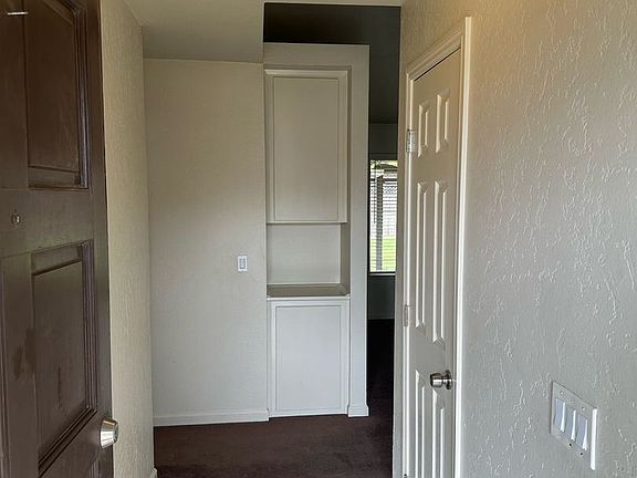 3rd image of 2526 N Douty St