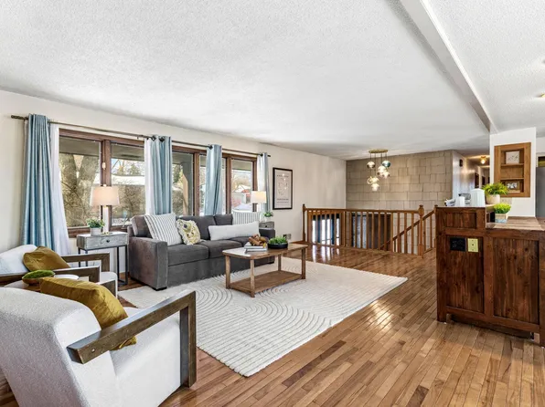 3301 Edgemere Ave, Saint Anthony, MN 55418