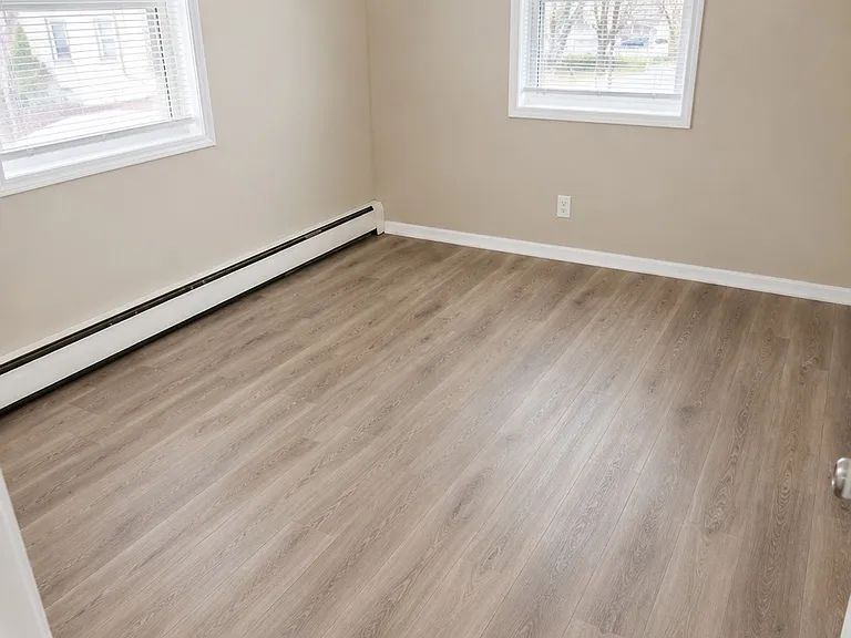400 Larpenteur Ave W #4 — Photo 10