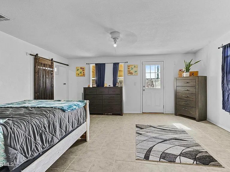 4728 Sierra Madre Dr — Photo 20