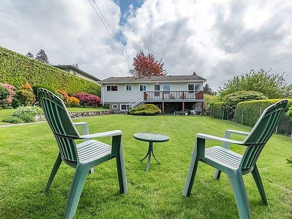 4th image of 8115 Strathearn Ave #1