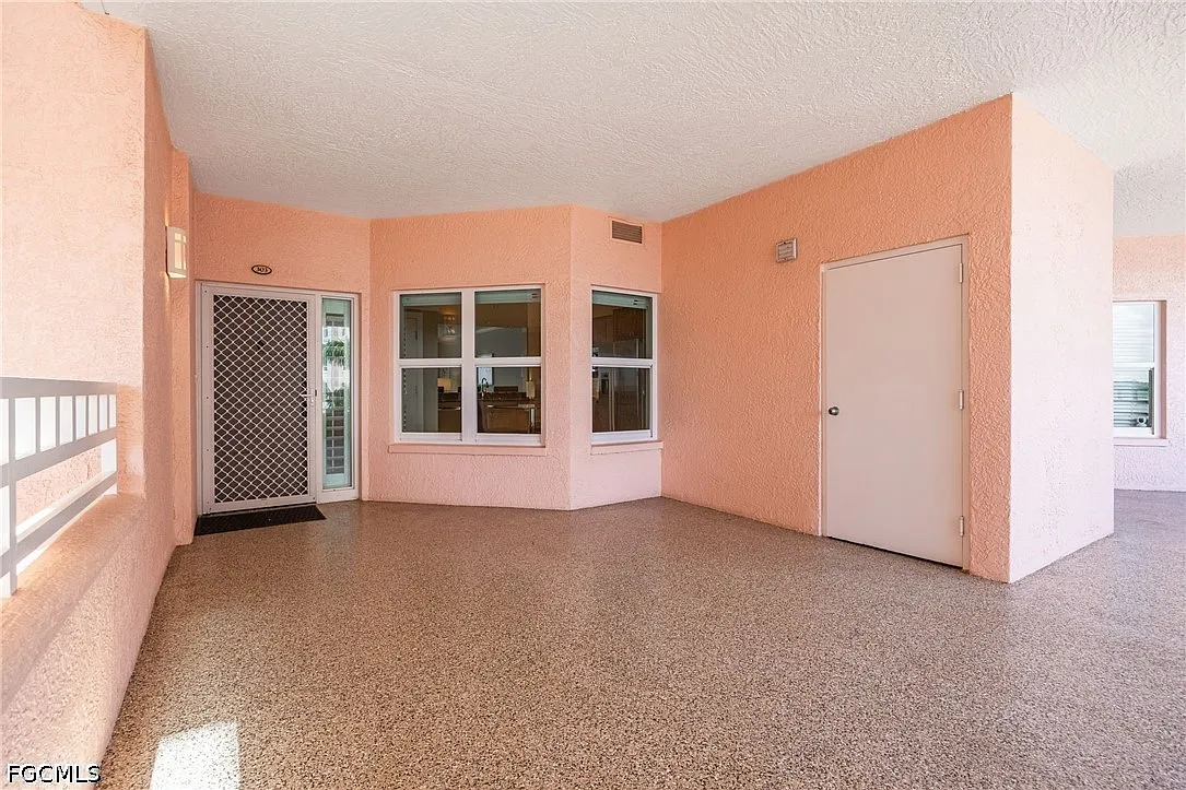 2 bed, 2.0 bath, 1604 sqft, $15,000 — Photo 2