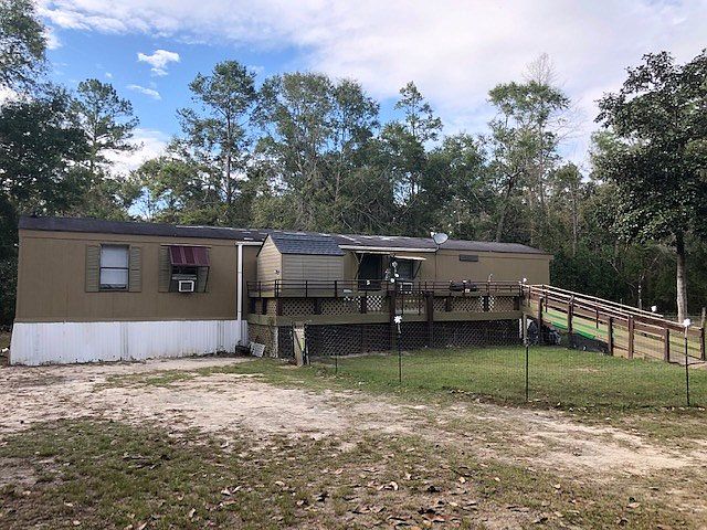 2nd image of 128 Forest Cir N