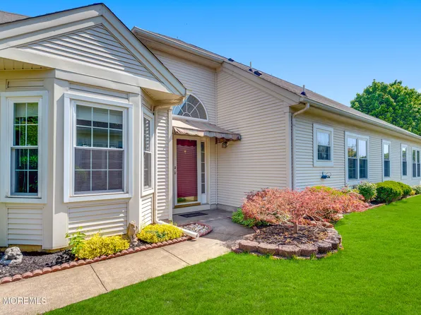 63 Halsted Drive, Manchester, NJ 08759