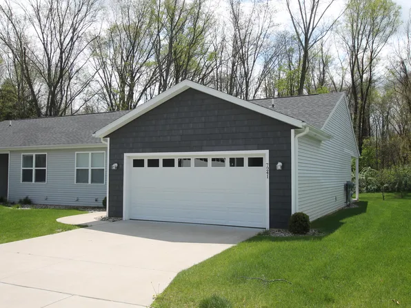 7241 Glendora Ln, Kalamazoo, MI 49009