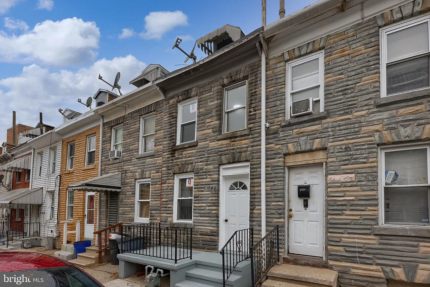 1047 Muhlenberg St photo 1