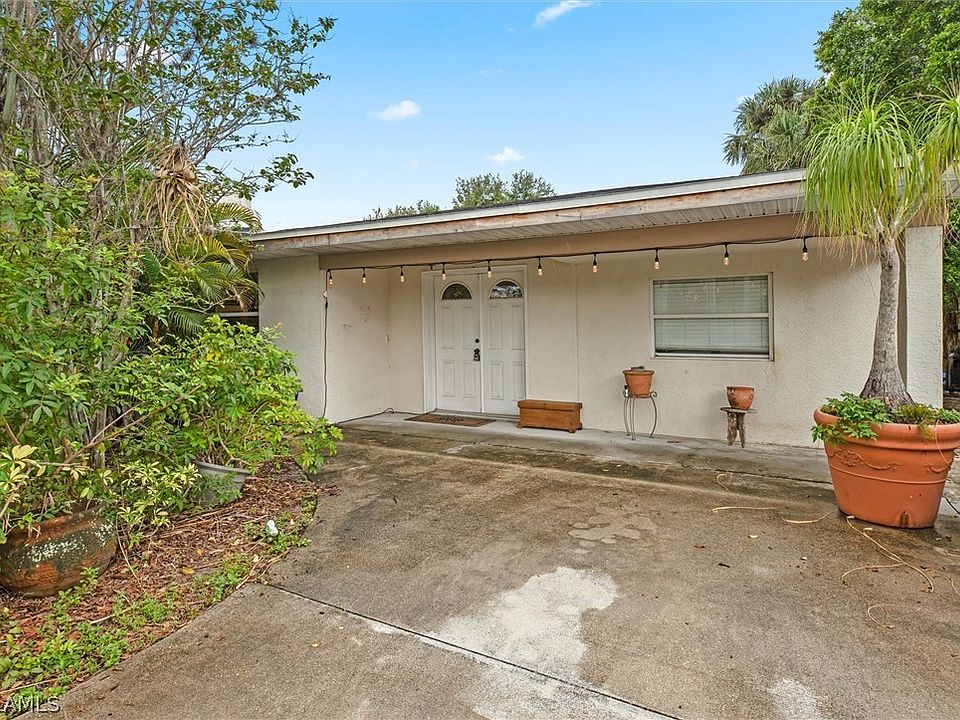 1st image of 10520 McGregor Blvd